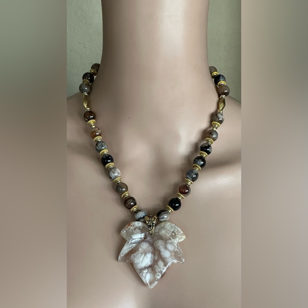 22 inch Black Cherry Blossom Agate Gemstone bead Necklace NWOT